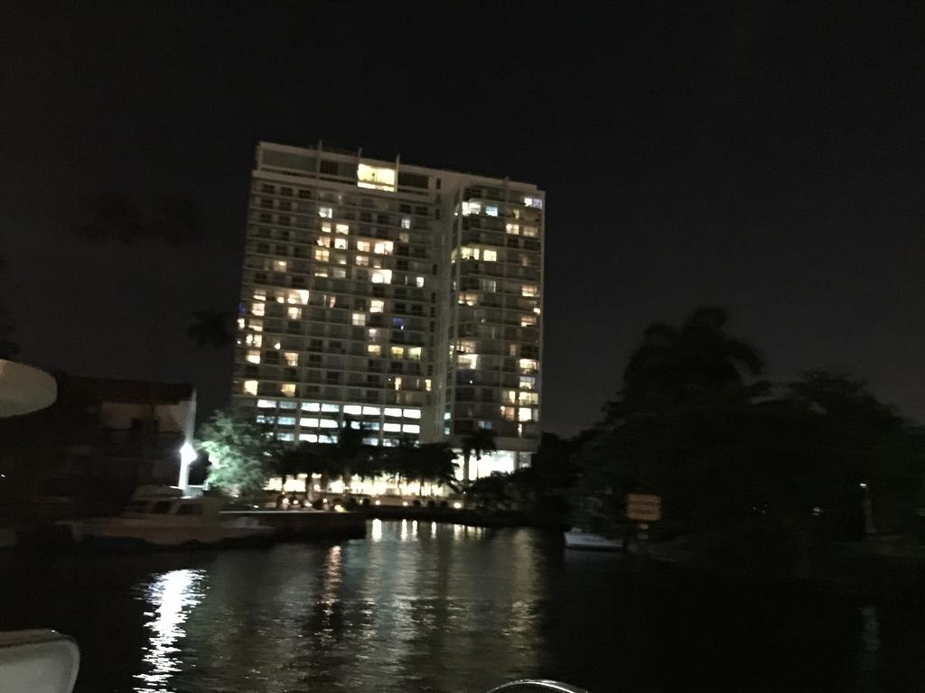 Lyx Suites By The Miami River Exteriér fotografie